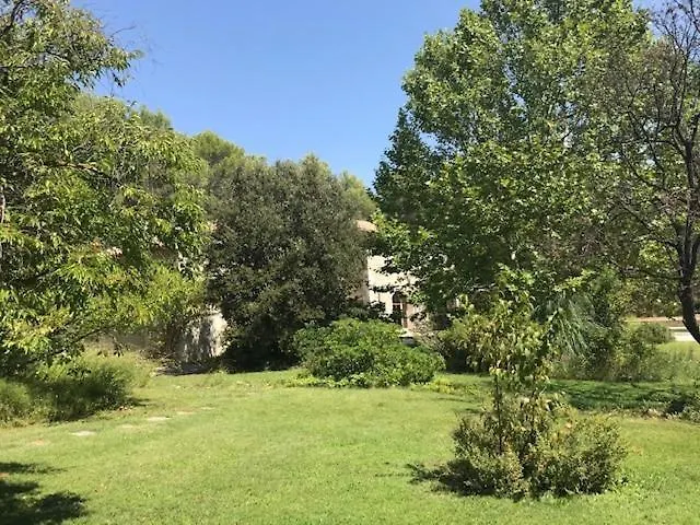 Mas Des Cigales Lambesc Villa